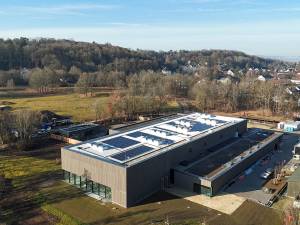 schick-hallenbad-noerdlingen-aussenansicht-04jpg_original