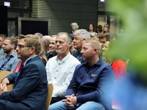 helmholtz-institut-wuerzburg-richtfest-04_original