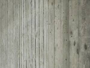 schulzentrum-hammelburg-sichtbeton-innen-brettstruktur-02_original